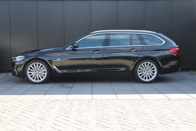 BMW 5-SERIE Touring 530i High Executive | LEDER | MEMORY | STOELVERW. | HEAD-UP | TREKHAAK | CAMERA | NAVI | CRUISE |
