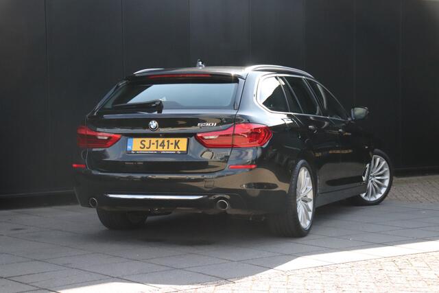 BMW 5-SERIE Touring 530i High Executive | LEDER | MEMORY | STOELVERW. | HEAD-UP | TREKHAAK | CAMERA | NAVI | CRUISE |