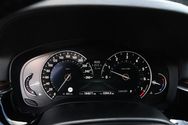 BMW 5-SERIE Touring 530i High Executive | LEDER | MEMORY | STOELVERW. | HEAD-UP | TREKHAAK | CAMERA | NAVI | CRUISE |