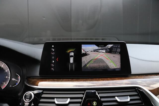 BMW 5-SERIE Touring 530i High Executive | LEDER | MEMORY | STOELVERW. | HEAD-UP | TREKHAAK | CAMERA | NAVI | CRUISE |