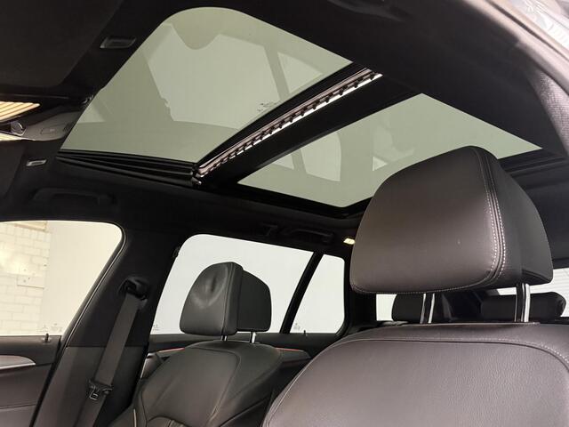 BMW 5-SERIE Touring 520d High Executive PANO | LEDER | DEALERHISTORIE