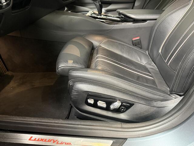 BMW 5-SERIE Touring 520d High Executive PANO | LEDER | DEALERHISTORIE