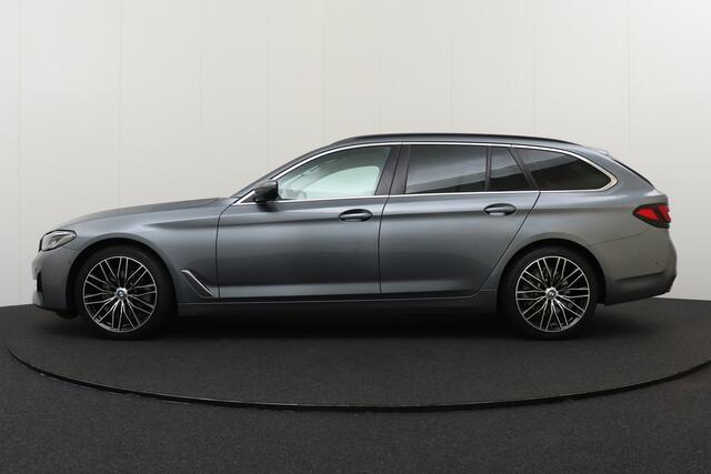 BMW 5-SERIE Touring 520d Sport Line Sportstoelen Memory 20' LMV Laser-light