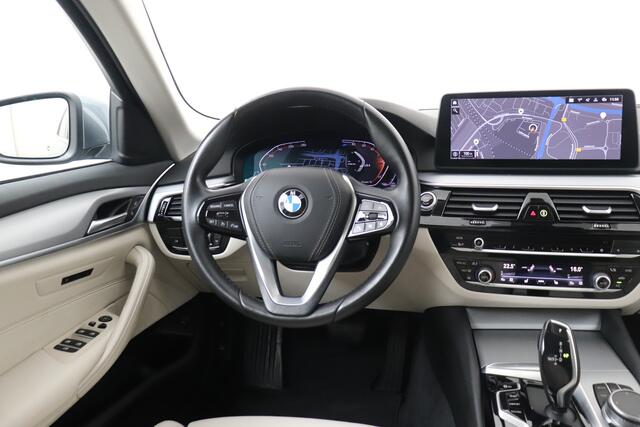 BMW 5-SERIE Touring 520d Sport Line Sportstoelen Memory 20' LMV Laser-light