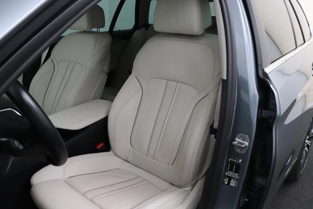BMW 5-SERIE Touring 520d Sport Line Sportstoelen Memory 20' LMV Laser-light