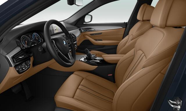 BMW 5-SERIE 530e Luxury Line - Comfortzetels - Driving + Parking Ass Plus - Head-Up - Adaptief LED