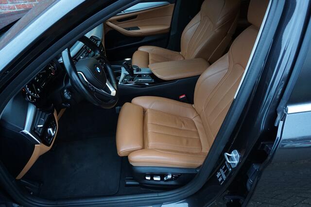 BMW 5-SERIE Touring 520d High Executive Wegkl. Trekhaak | 360 Camera * All in prijs *