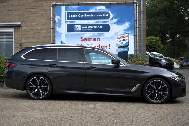 BMW 5-SERIE Touring 540d xDrive High Executive Edition/B&W/PANO BMW 540d xdrive