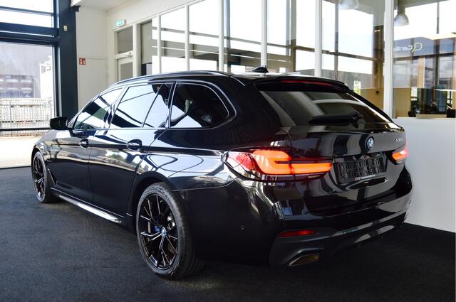 BMW 5-SERIE Touring 530e Hybride M-Sportedition | Comf Stoelen !