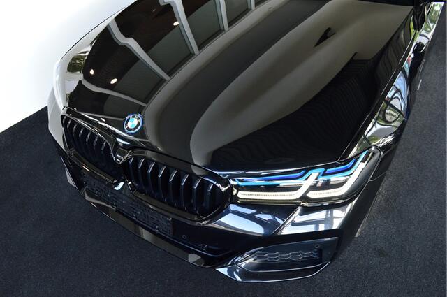 BMW 5-SERIE Touring 530e Hybride M-Sportedition | Comf Stoelen !