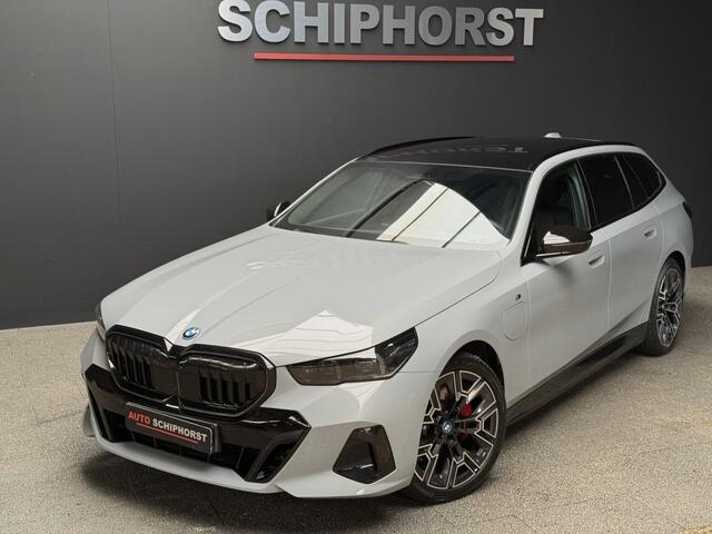 BMW 5-SERIE 530e xDrive M-Sport 299pk Pro-20 inch trekhaak pano key-less