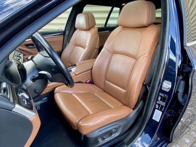 BMW 5-SERIE Touring 520i Luxury Edition automaat [ Full option, NL-auto, 1e eig, dealer oh ]