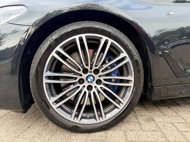 BMW 5-SERIE 540i xD High Exclusive Edition Full options!
