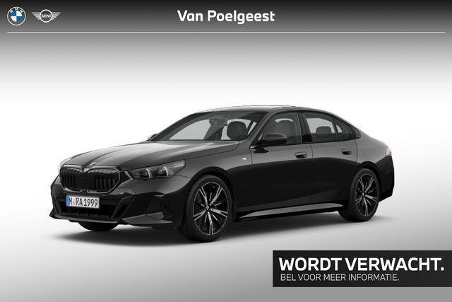 BMW 5-SERIE Sedan 520i | M Sport | Trekhaak