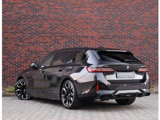 bmw-5-serie-touring-550e-xdrive--m