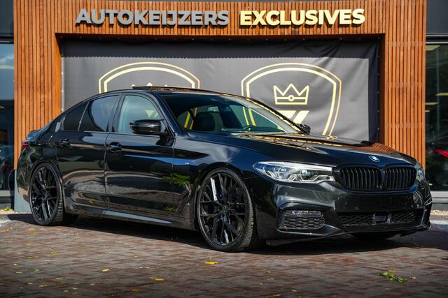 BMW 5-SERIE 540i Executive M-Pakket Panodak Leer HUD Keyless Camera ACC