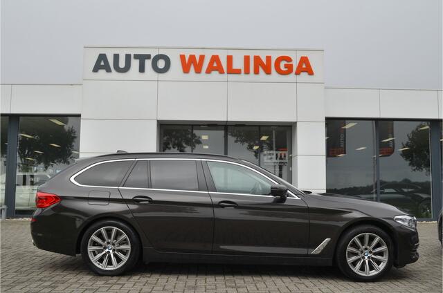 BMW 5-SERIE Touring 520d High Executive Panormadak Comfort-Massagezetels Head-Up Display Trekhaak