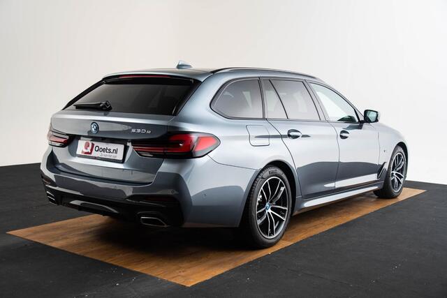 BMW 5-SERIE Touring 530e High Executive M Sport - Panoramdak - Comfort Access - Getinte Ruiten - Driving Assistant Professional - Head up - Elektrisch verwarmde voorstoelen - High Beam Assistant - BMW Laserlight -