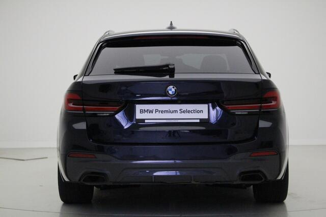 BMW 5-SERIE Touring 530e M-Sport | Trekhaak | Harman Kardon | Panorama | Active Cruise Control | Head-Up | Privacy glass