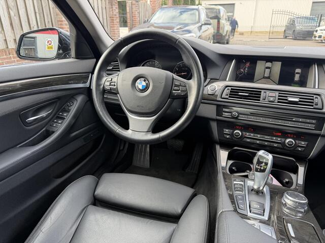 BMW 5-SERIE Touring 528xi Luxury Edition