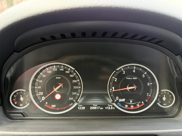 BMW 5-SERIE Touring 528xi Luxury Edition