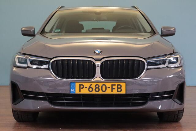 BMW 5-SERIE Touring 520i Business Edition Plus | NAVI | CLIMA | CAMERA + PDC | STOELVERW+GEHEUGEN | LED |