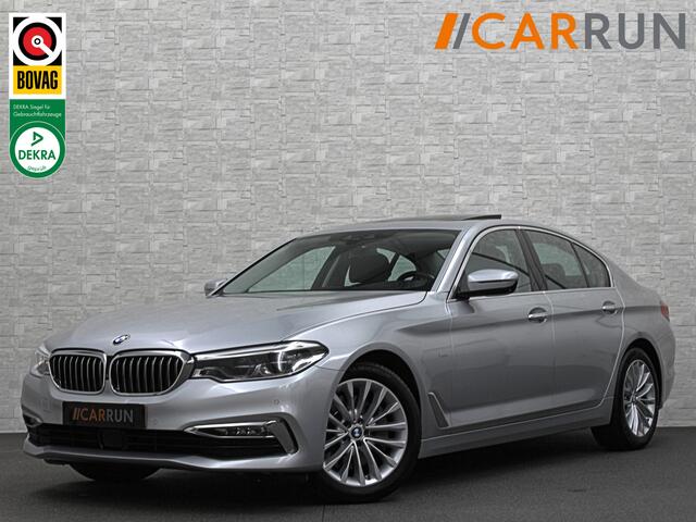 BMW 5-SERIE 530d xDrive | Dealer Onderhouden | ACC | 360 Camera | Schuifdak | Comfortstoelen | Head-Up | Achterasbesturing | Leder | Keyless-Entry | Memory | Stoelverwarming V+A | LED | Stuurverwarming | Draadloos Laden | Dodehoek | BTW |