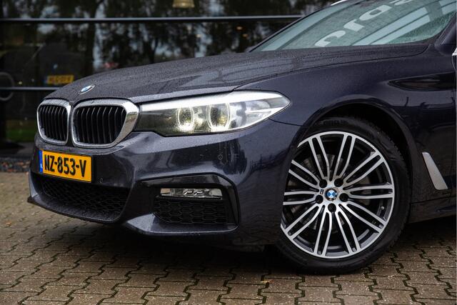 BMW 5-SERIE Touring 520d Executive, Origineel Nederlands, M-sport, Trekhaak, Navigatie, BMW Display Key,