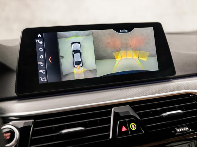 BMW 5-SERIE 530e High Executive M Sport Automaat 252Pk (GROOT NAVI, 360 CAMERA, SFEERVERLICHTING, BOWERS&WILKINS, COGNAC LEDER, MEMORY SEATS, STOELVERWARMING, NIEUWE APK, NIEUWSTAAT)