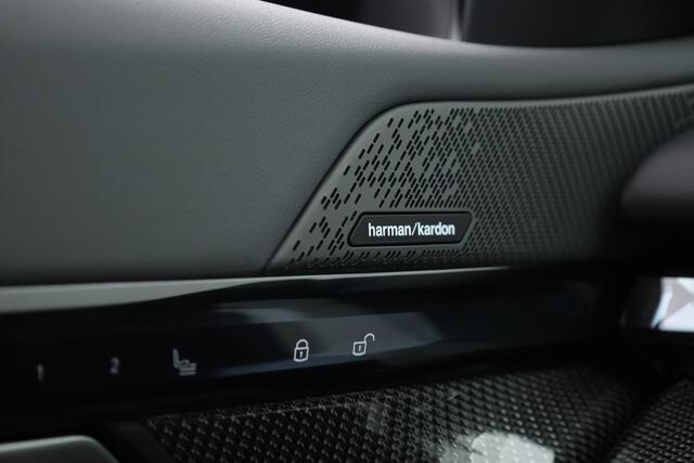 BMW 5-SERIE 530e xDrive M Sport | Pano | HUD | Harman Kardon | 360cam | Stoelventi. | Memory seats