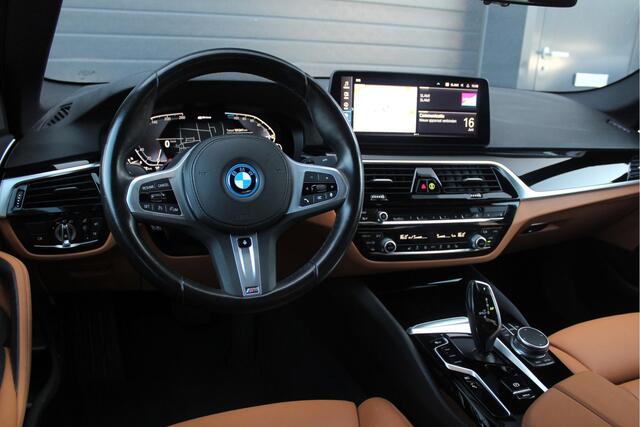 BMW 5-SERIE 530e Business Edition Plus | Leder | Trekhaak | Memory