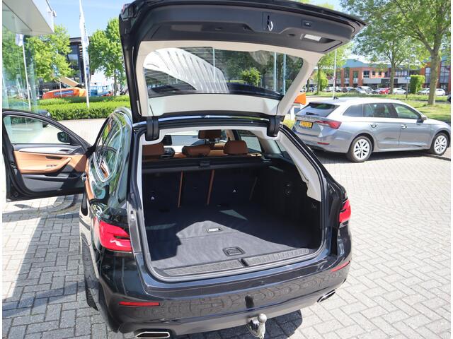 BMW 5-SERIE Touring 520i High Executive Edition