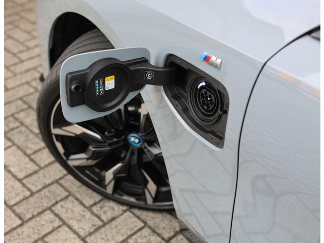 BMW 5-SERIE 530e Touring | M Performance - Trekhaak - H/K