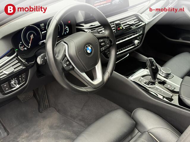 BMW 5-SERIE 530e iPerformance High Executive Trekhaak Achteruitrijcamera | Head-Up Display | Driving Assistant | Leer