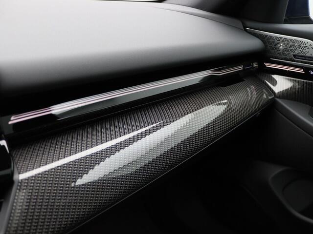 BMW 5-SERIE Touring 530e M Sportpakket Pro | Innovation Pack | Travel Pack | Comfort Pack | Stuurwielrand Verwarmd | Adaptief Onderstel Professional | Trekhaak | Panoramadak | Stoelventilatie | Bowers & Wilkins | 20''