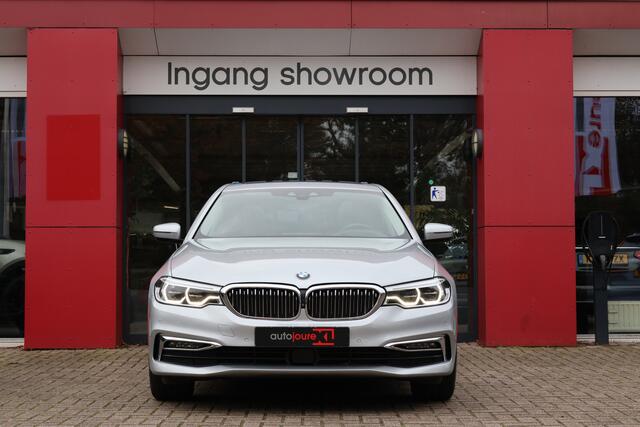 BMW 5-SERIE 520d High Executive | HUD | 360° Camera | Trekhaak | ACC | Schuif-/kanteldak | Leder |
