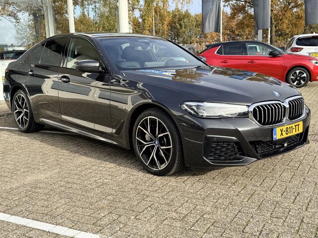 BMW 5-SERIE 545e xDrive Business Edition Plus | M Sport | LED | Adapt. Cruise | Stoel- en stuurverwarming | Apple Carplay | Trekhaak