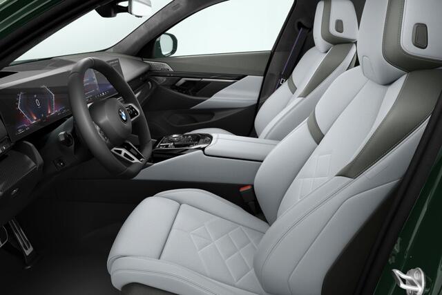 BMW 5-SERIE Sedan 540d xDrive | M Sportpakket Pro | Innovation Pack | Travel Pack | Comfort Pack | Trekhaak