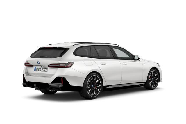 BMW 5-SERIE Touring 550e xDrive