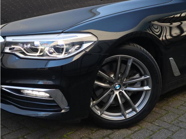 BMW 5-SERIE 520i High Executive Luxury Line