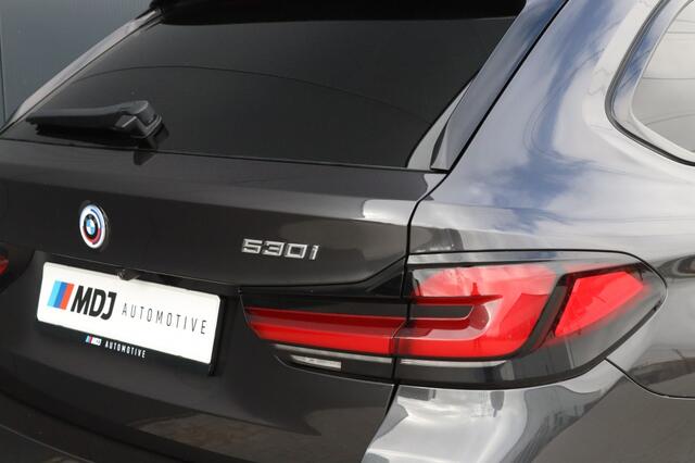 BMW 5-SERIE 530i M Sport Laser Pano Comfort 20 inch -VOL-