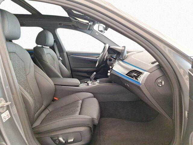 BMW 5-SERIE Touring 530e xDrive