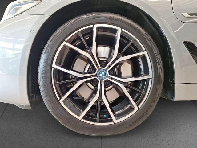 BMW 5-SERIE Touring 530e xDrive