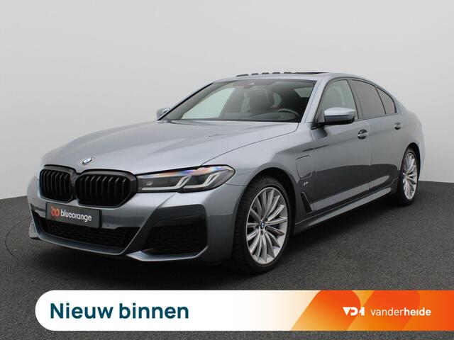 BMW 5-SERIE 545e xDrive High Executive 394PK Aut. M-Sport, Pano-Schuifdak, SOH 90%, M-Sport, Head-Up Display, Stoel-Stuurverwarming, Stoelkoeling, Memorystoel, 360gr. Camera, Keyless