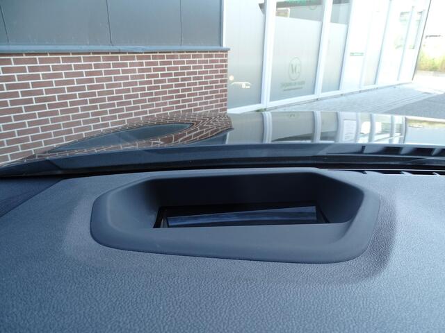 BMW 5-SERIE 530e iPerformance High Executive M-PAKKET | DODEHOEK DETECTIE | NAVIAGTIE | RIJSTROOK HERKENING | ACHTERUIT RIJ CAMREA | PARKEER SENSOREN | KEYLESS GO/ENTRY | APPLE CARPLAY / ANDROID | CRUISE CONTROL | AIRCO\ECC | LED|