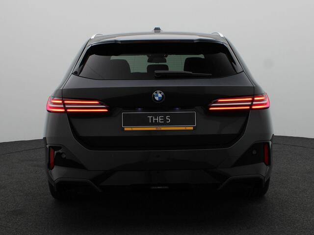 BMW 5-SERIE Touring 520i | M Sport Package | Equipment Package Pro | Travel Package