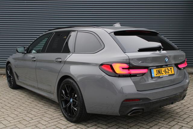 BMW 5-SERIE Touring 530e xDrive M-Sport Active Steering Laser Pano Vol-Leder Head-up