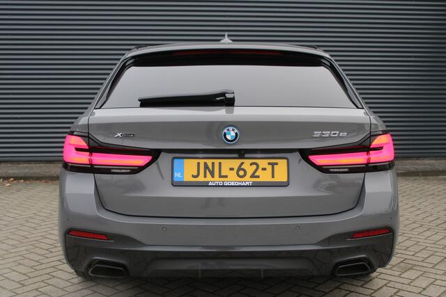 BMW 5-SERIE Touring 530e xDrive M-Sport Active Steering Laser Pano Vol-Leder Head-up