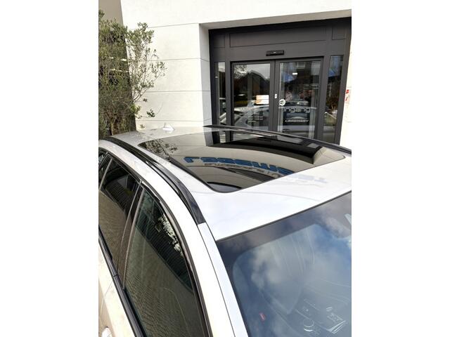 BMW 5-SERIE 520i High Executive M-pakket Pano