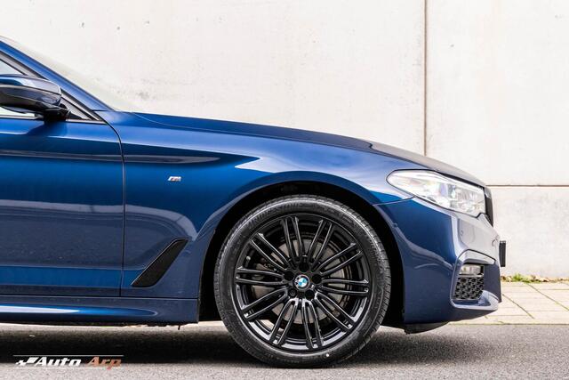 BMW 5-SERIE 520i M-sport